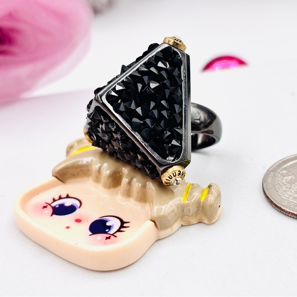 Henri Bendel Rivet Logo Black Crystal Pave Statement Ring Size 5 - Picture 1 of 6